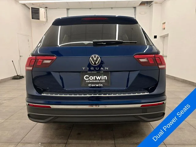 Used 2024 Atlantic Blue Volkswagen 2.0T SE image 4