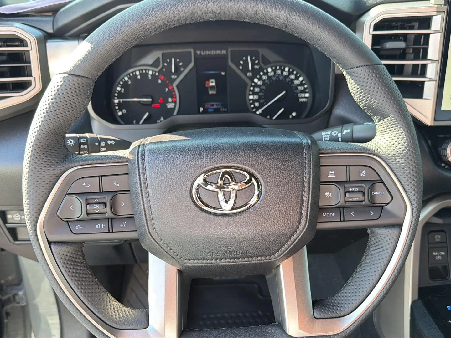 New 2026 Lunar Rock Toyota SR5 image 20