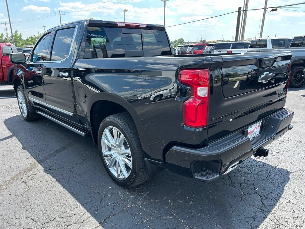New 2026 Black Chevrolet High Country image 7