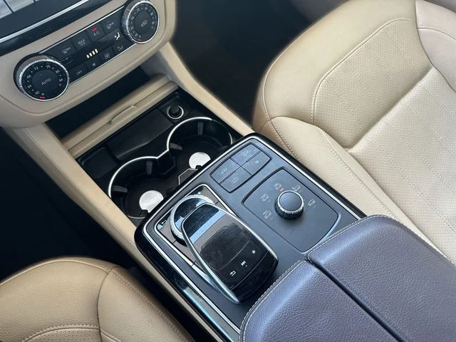 Used 2017 White Mercedes-Benz GLS 450 image 22