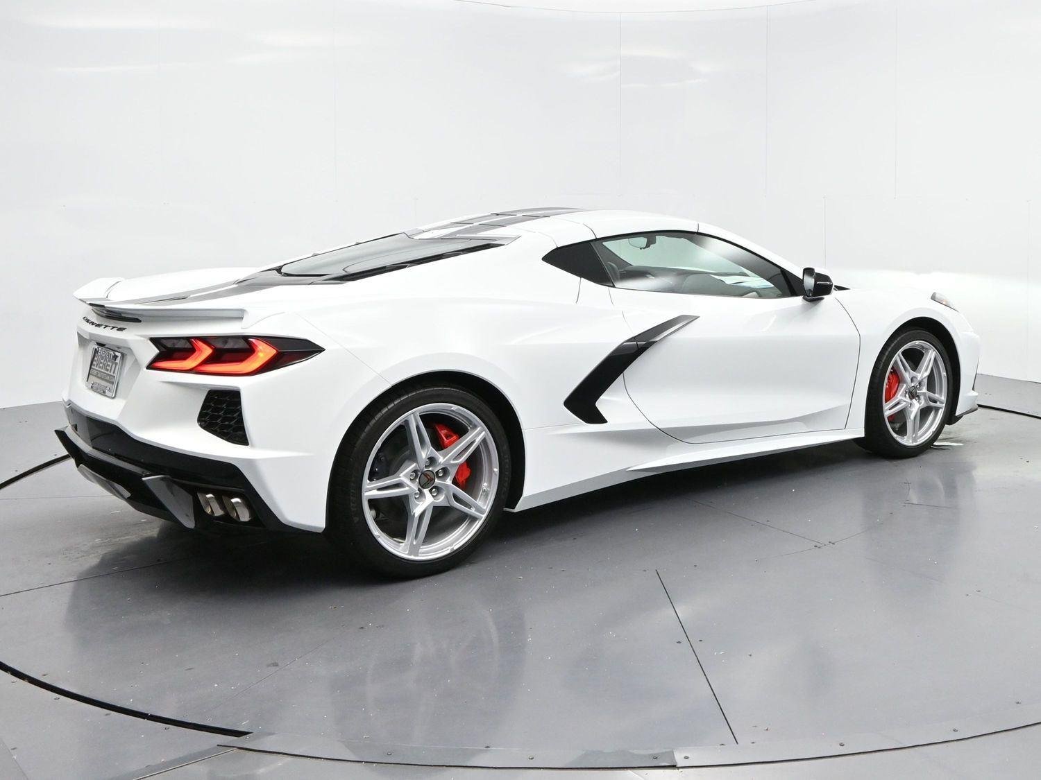 Used 2024 Arctic White Chevrolet 1LT image 6