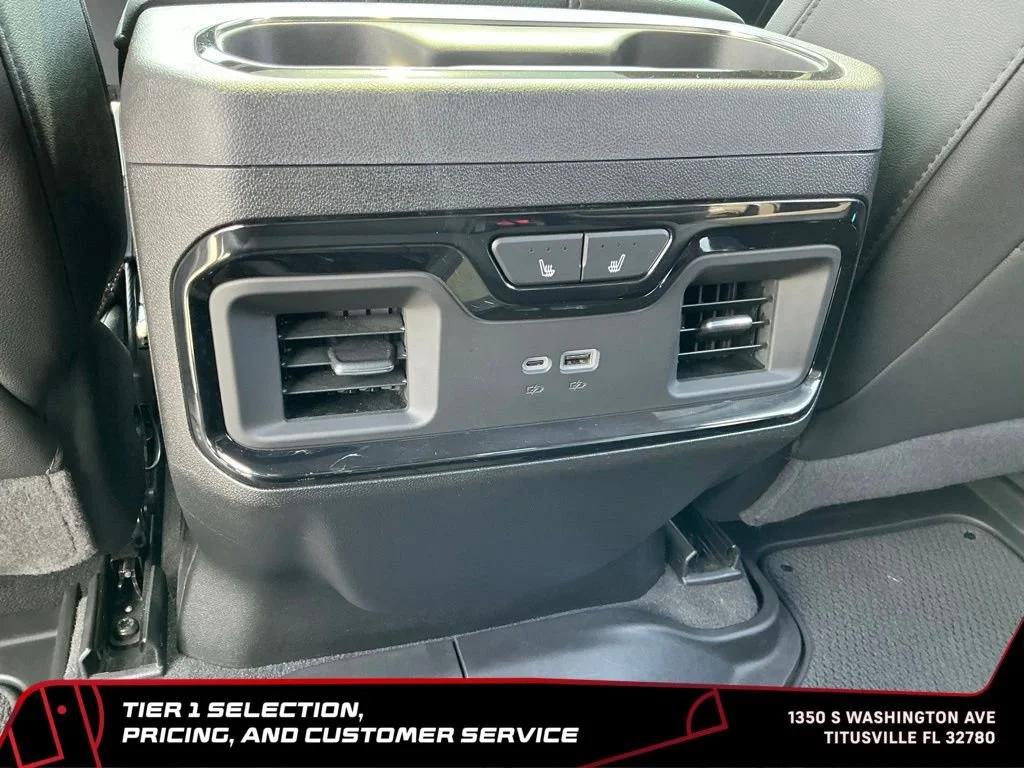 Used 2024 Sterling Metallic GMC AT4 image 28