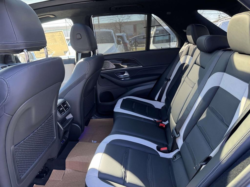 New 2026 MANUFAKTUR Alpine Grey Mercedes-Benz GLE 63 S AMG® image 31