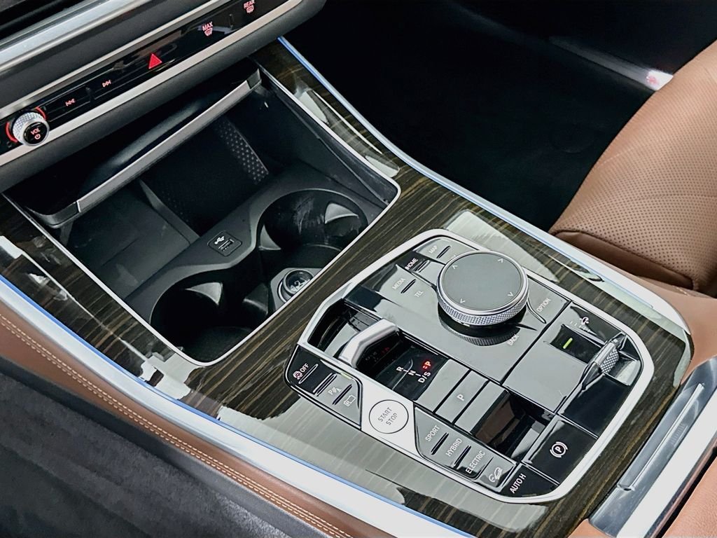 2026 BMW X5 50e - Photo 17