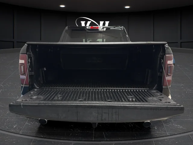 Used 2022 Diamond Black Crystal Pearlcoat Ram Laramie image 24