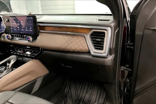 Used 2024 Onyx Black GMC Denali image 19