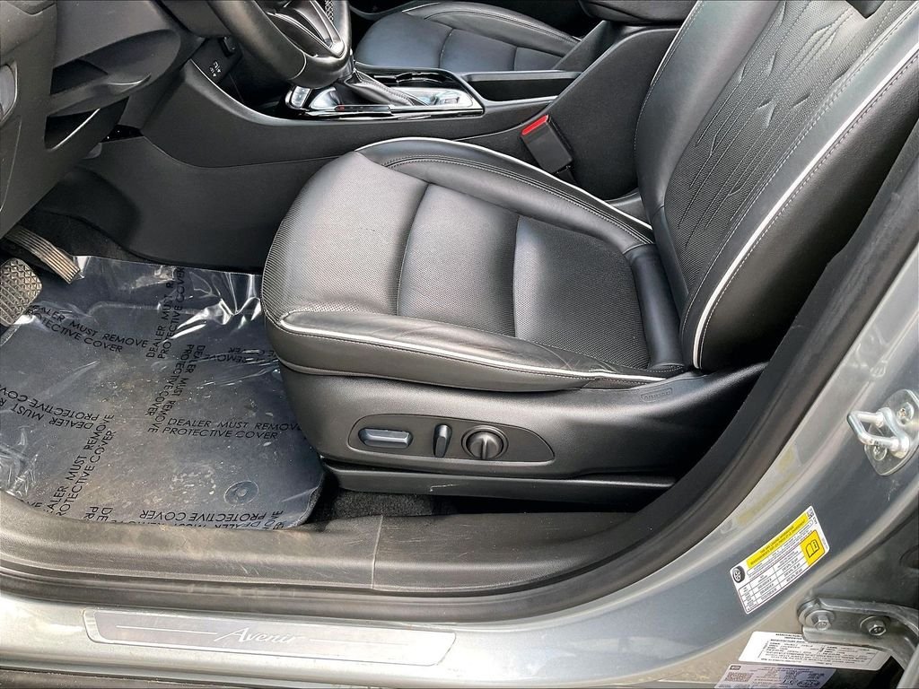 Used 2024 Silver Buick Avenir image 34