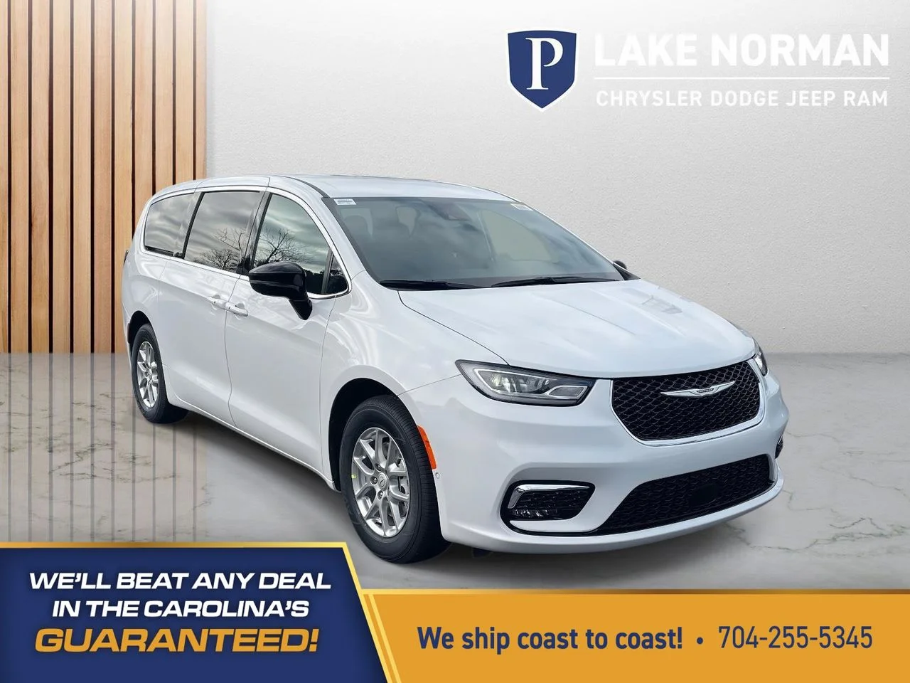 2026 Chrysler Pacifica Select's photo