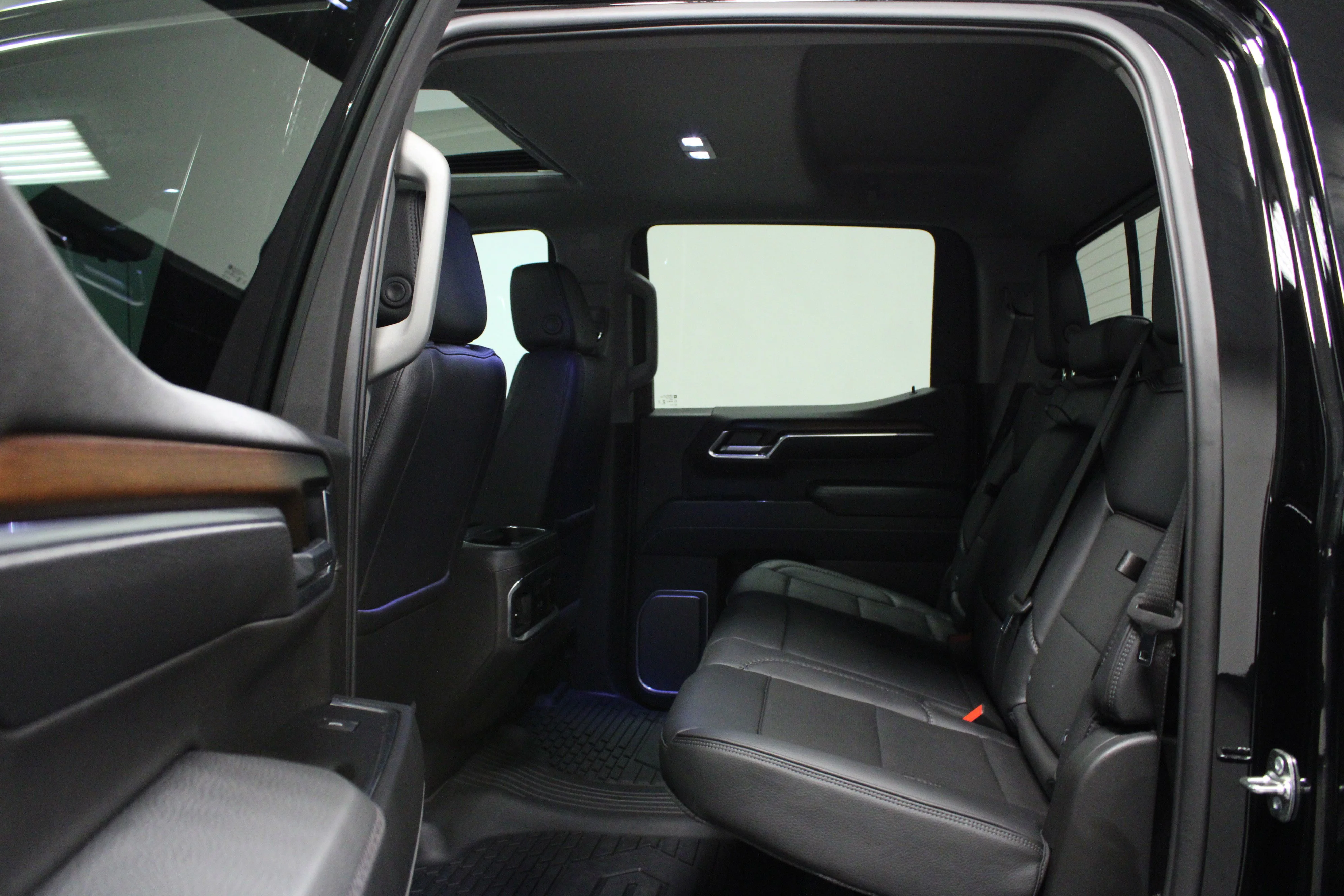 Used 2026 Onyx Black GMC Denali image 13