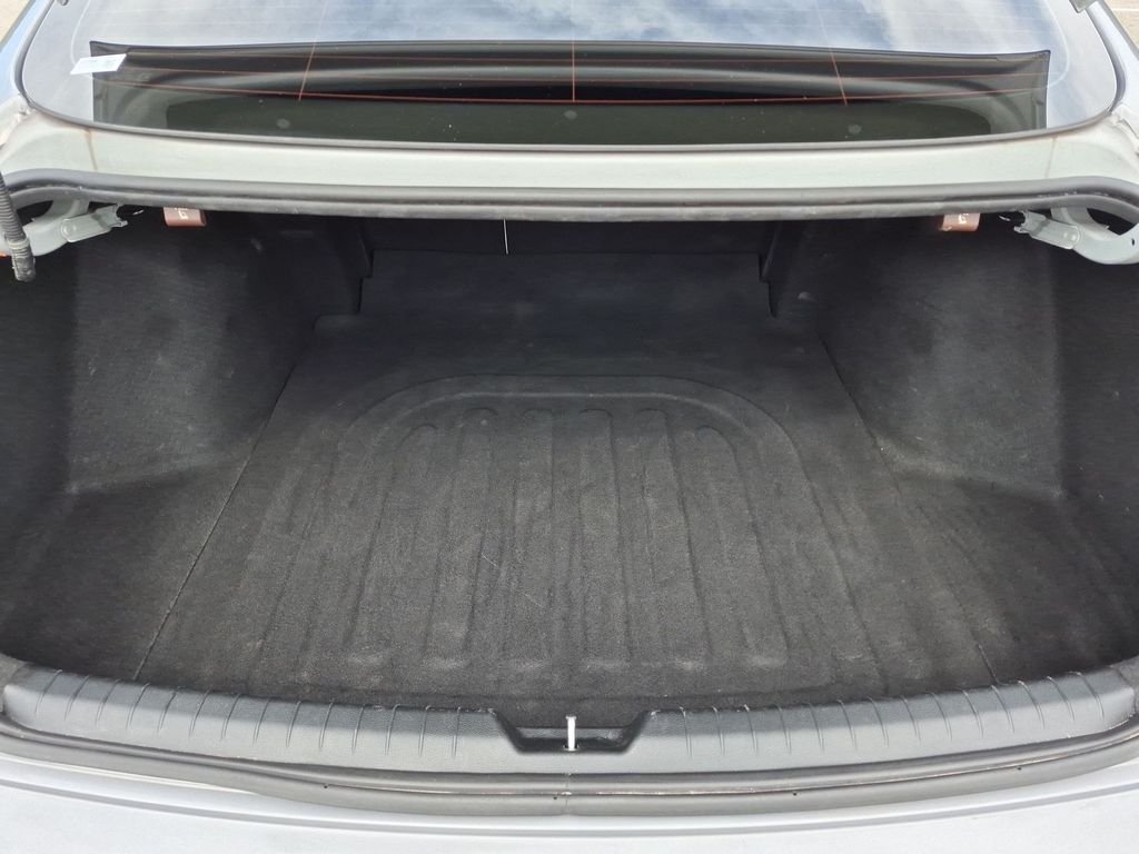 Used 2023 Silver Hyundai Limited image 27