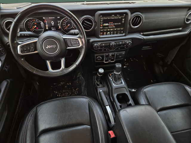 Certified Used 2020 Silver Jeep Overland image 9