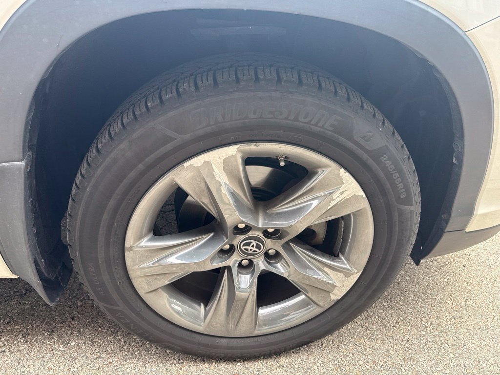 Certified Used 2017 Blizzard Pearl Toyota Limited Platinum image 16