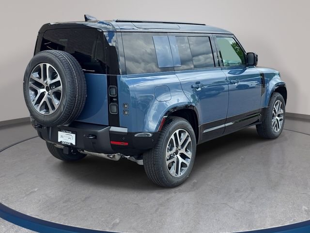 New 2026 Tasman Blue Land Rover X-Dynamic SE image 5
