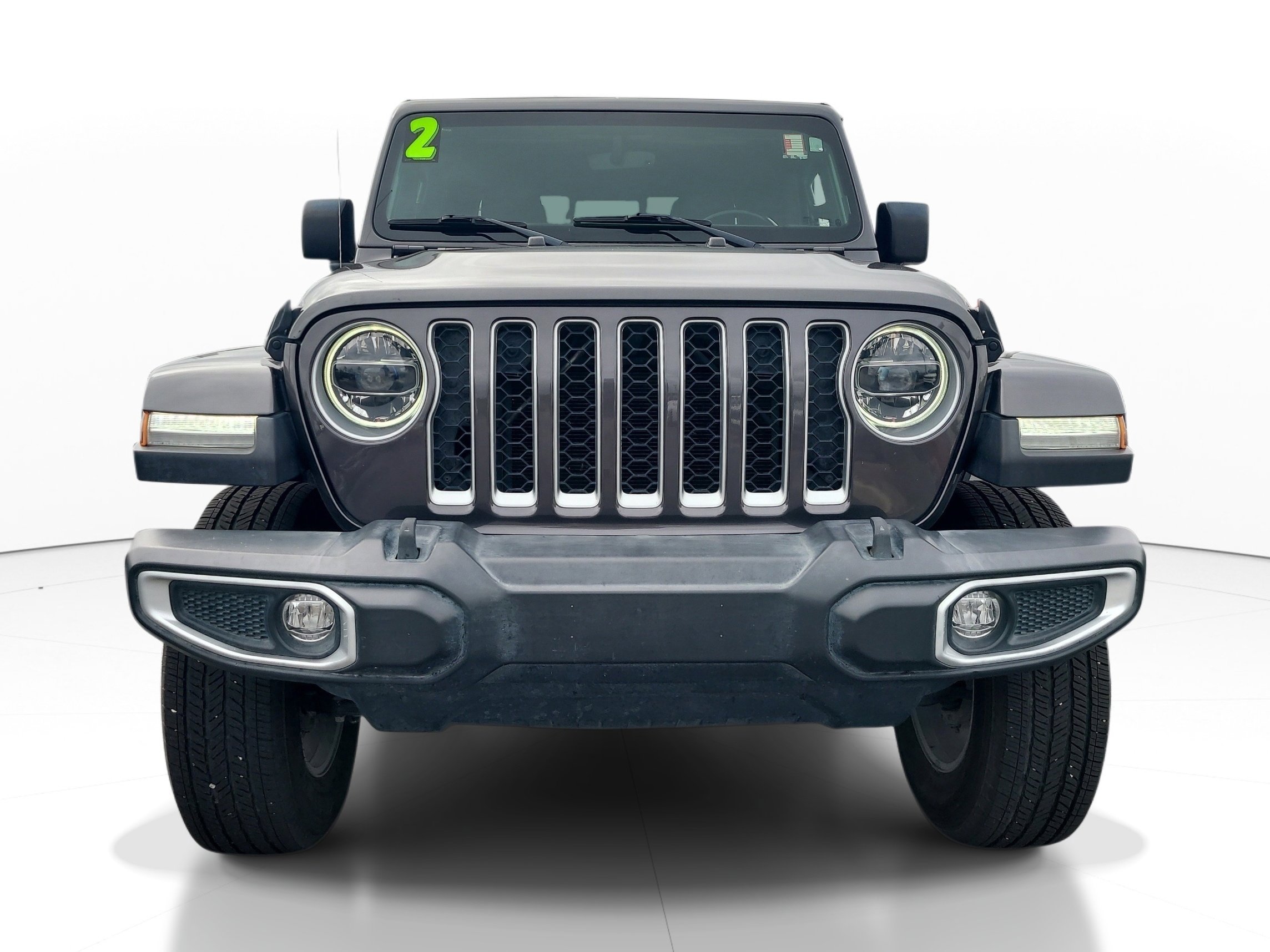 Used 2022 Granite Crystal Metallic Clearcoat Jeep Overland image 2