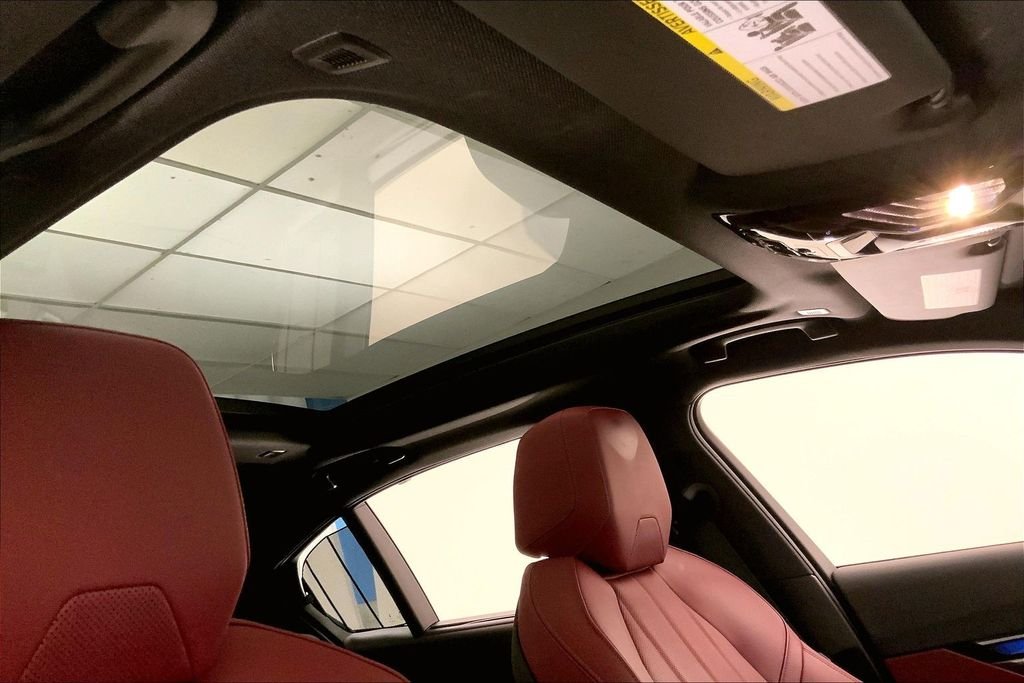 Used 2025 Brooklyn Grey Metallic BMW  image 26