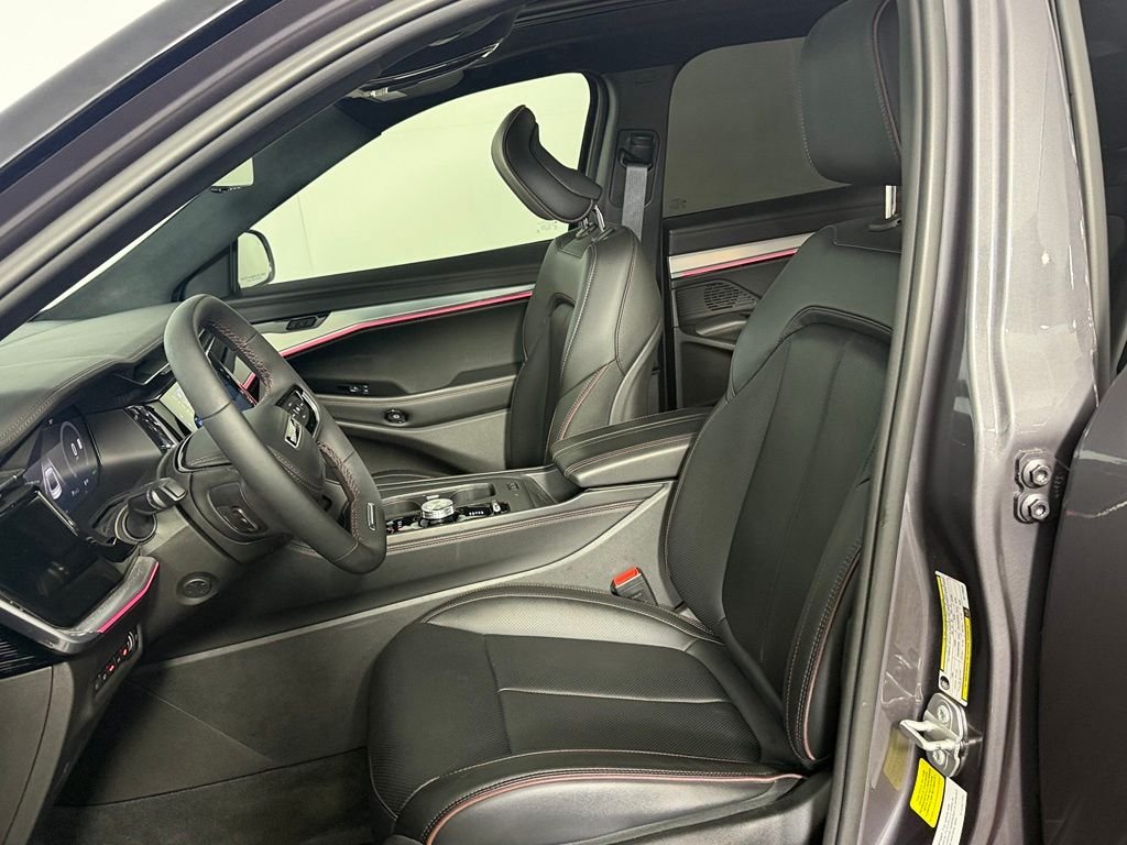 Used 2024 Gray Jeep Launch Edition image 25