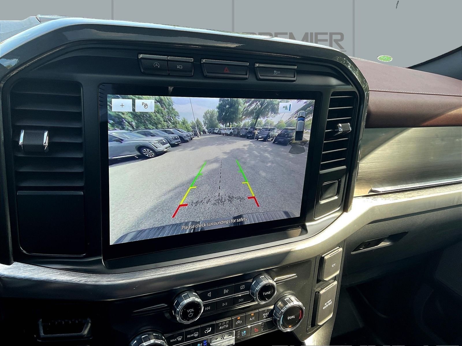 Used 2022 Silver Ford Lariat image 17