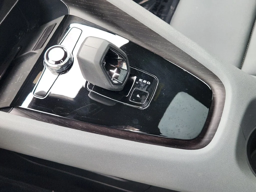 Used 2023  Polestar Long Range Dual Motor image 21