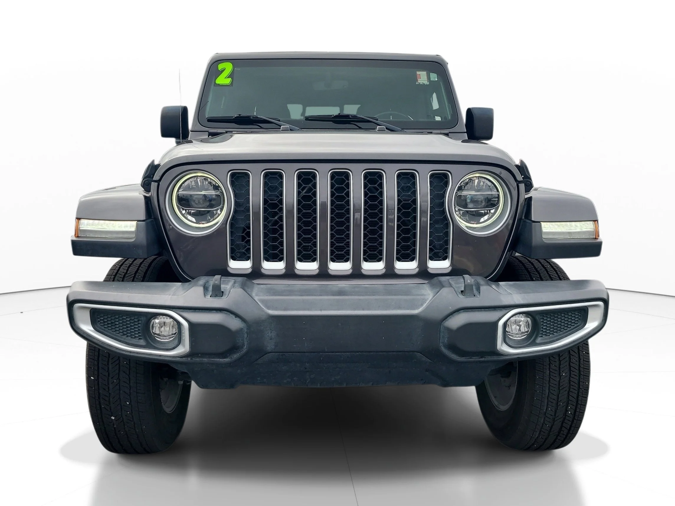 Used 2022 Granite Crystal Metallic Clearcoat Jeep Overland image 2