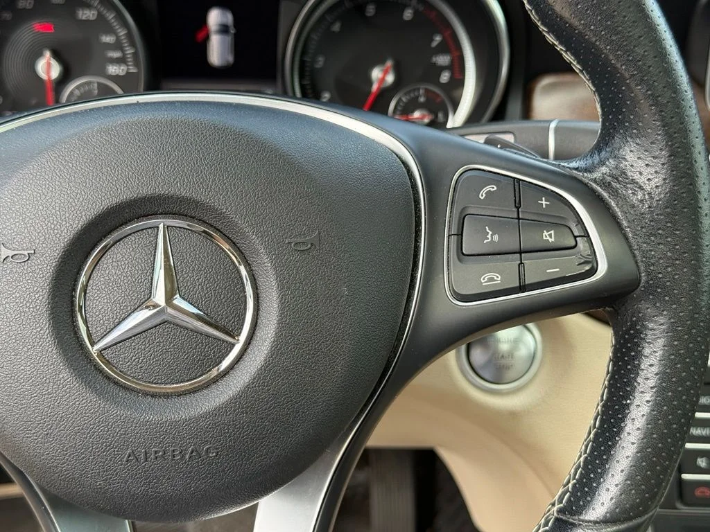 Used 2019 Black Mercedes-Benz GLA 250 image 15