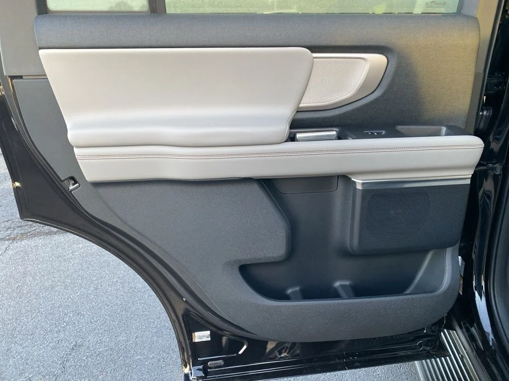 2025 Ford Expedition Active - Photo 39