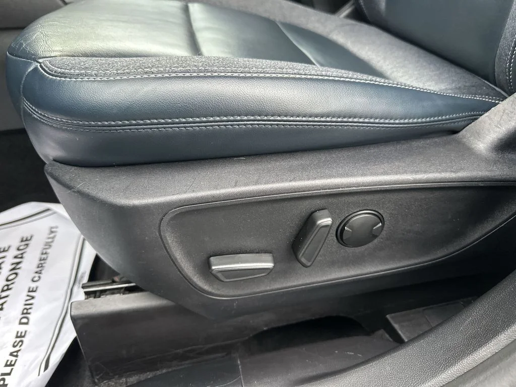 Used 2022 Silver Ford Outer Banks image 12
