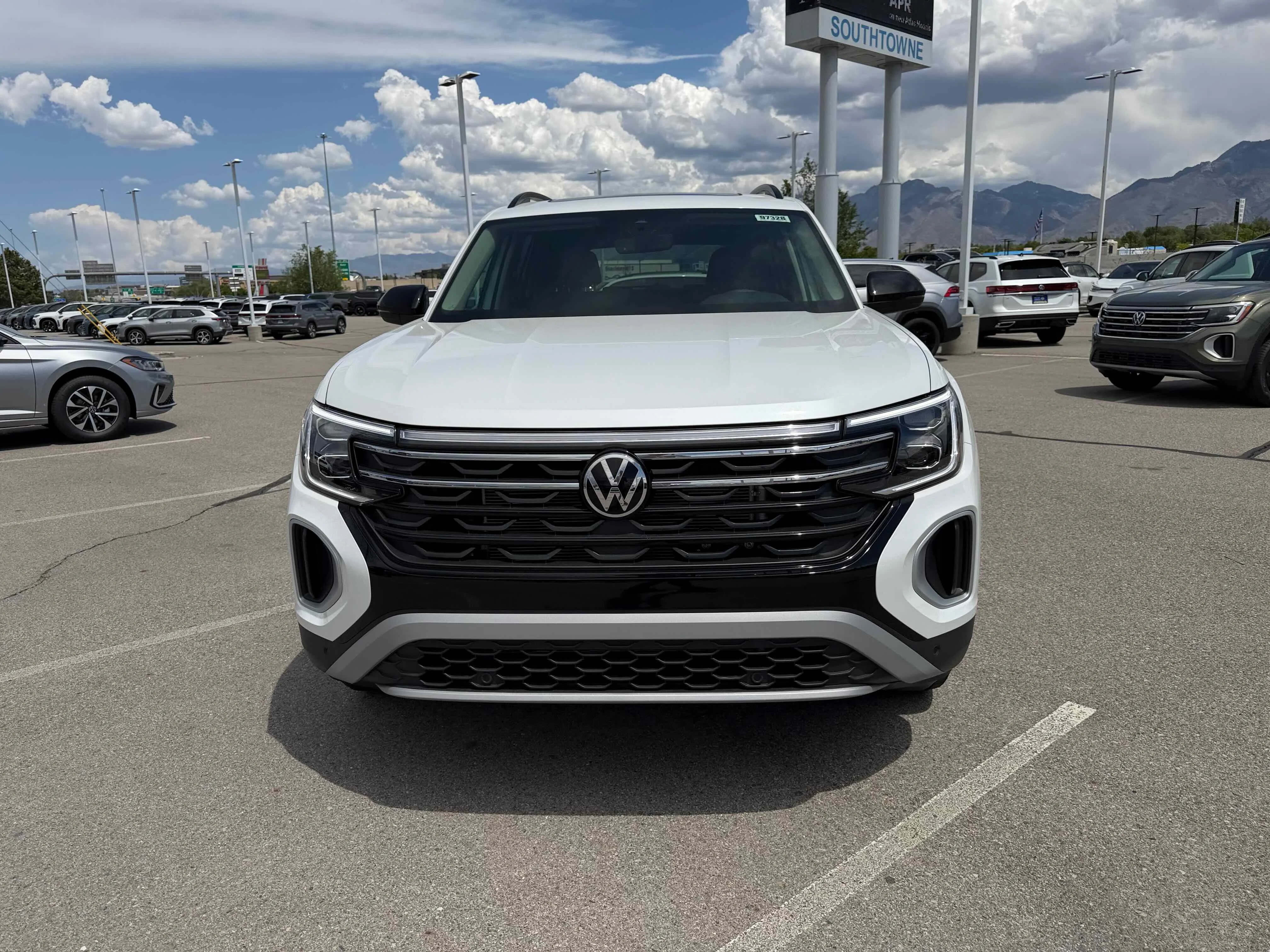 New 2026 Opal White Volkswagen 2.0T Peak Edition image 10