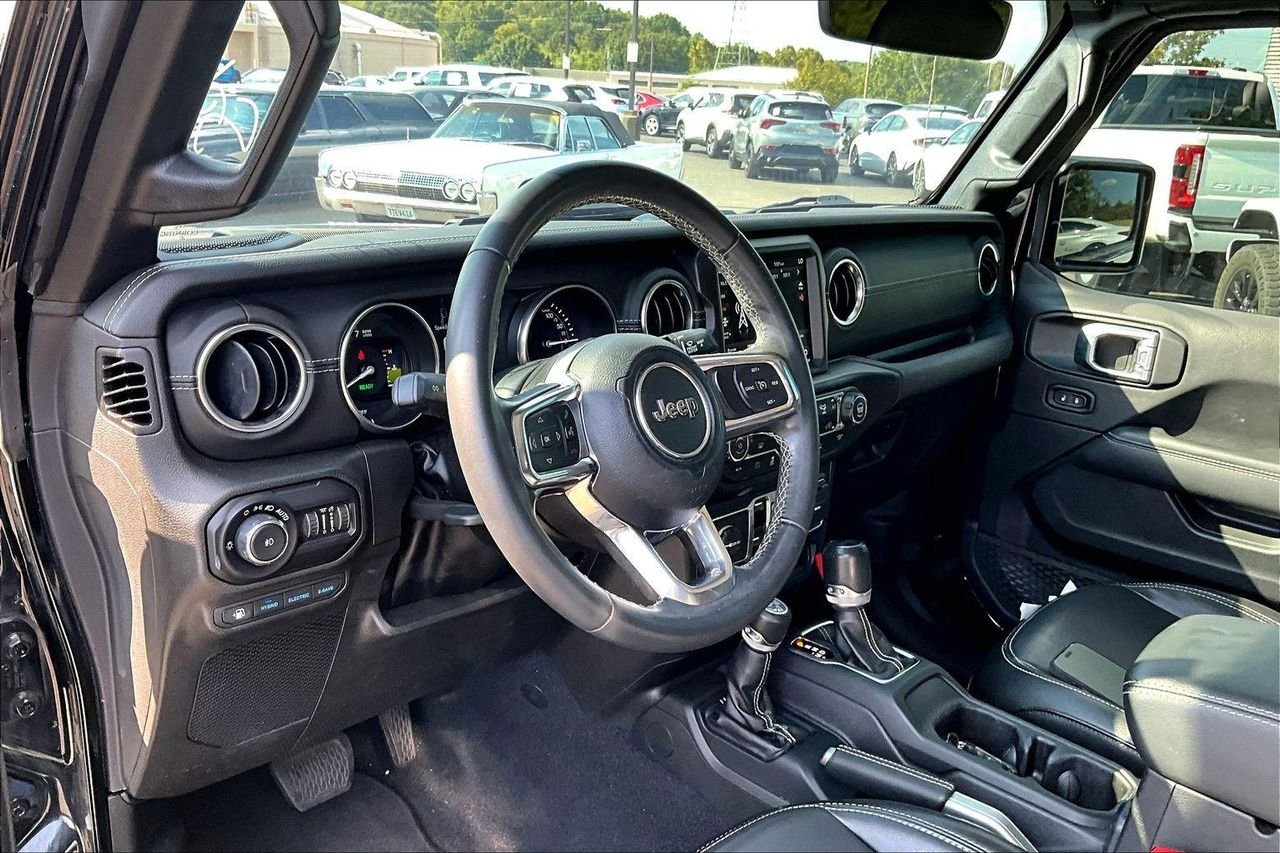 Used 2022 Black Clearcoat Jeep Unlimited Sahara 4x4 image 5
