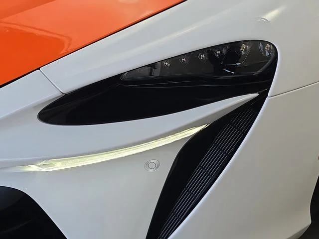 Used 2023  McLaren TechLux image 24