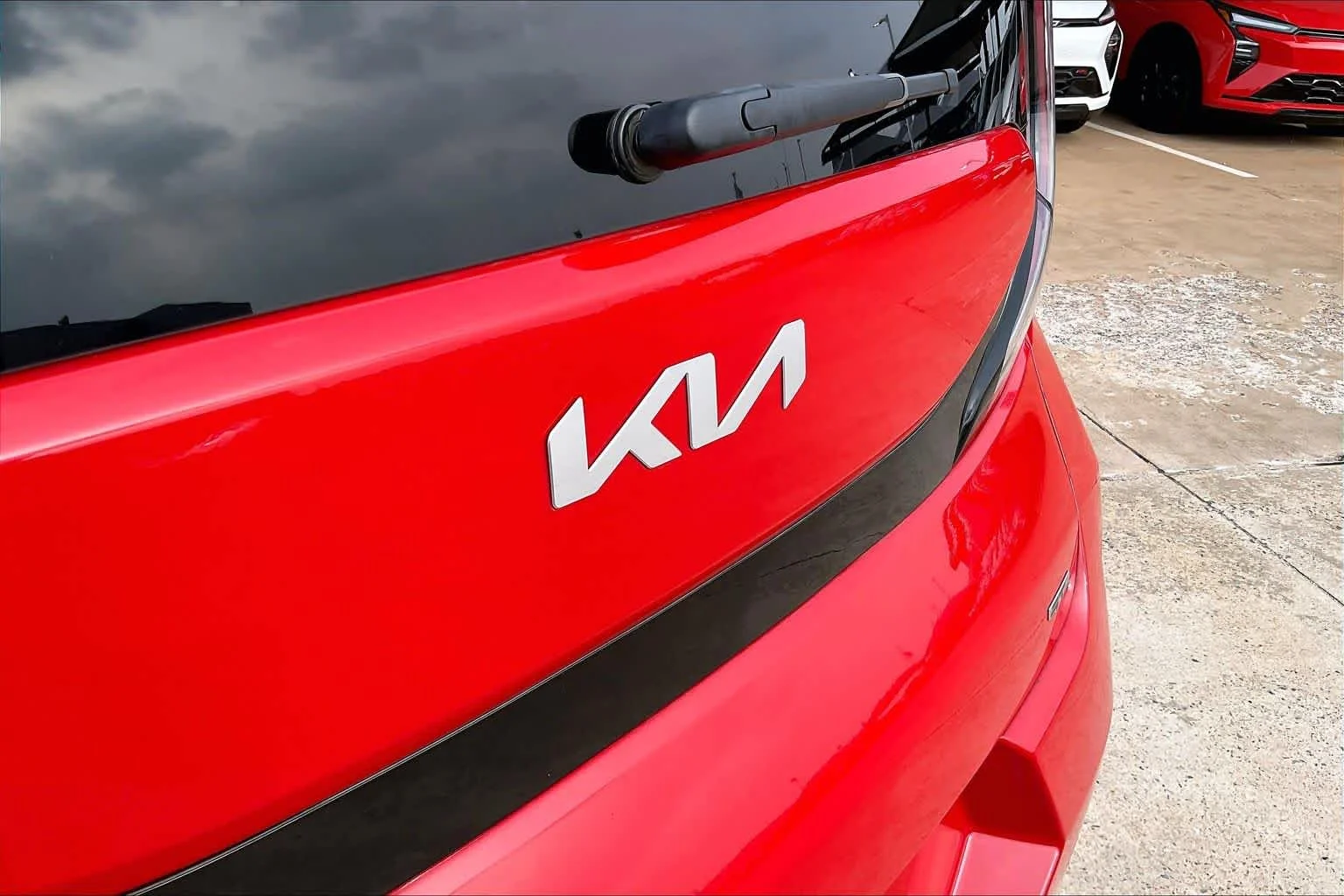 Used 2023 Inferno Red Kia GT-Line image 29