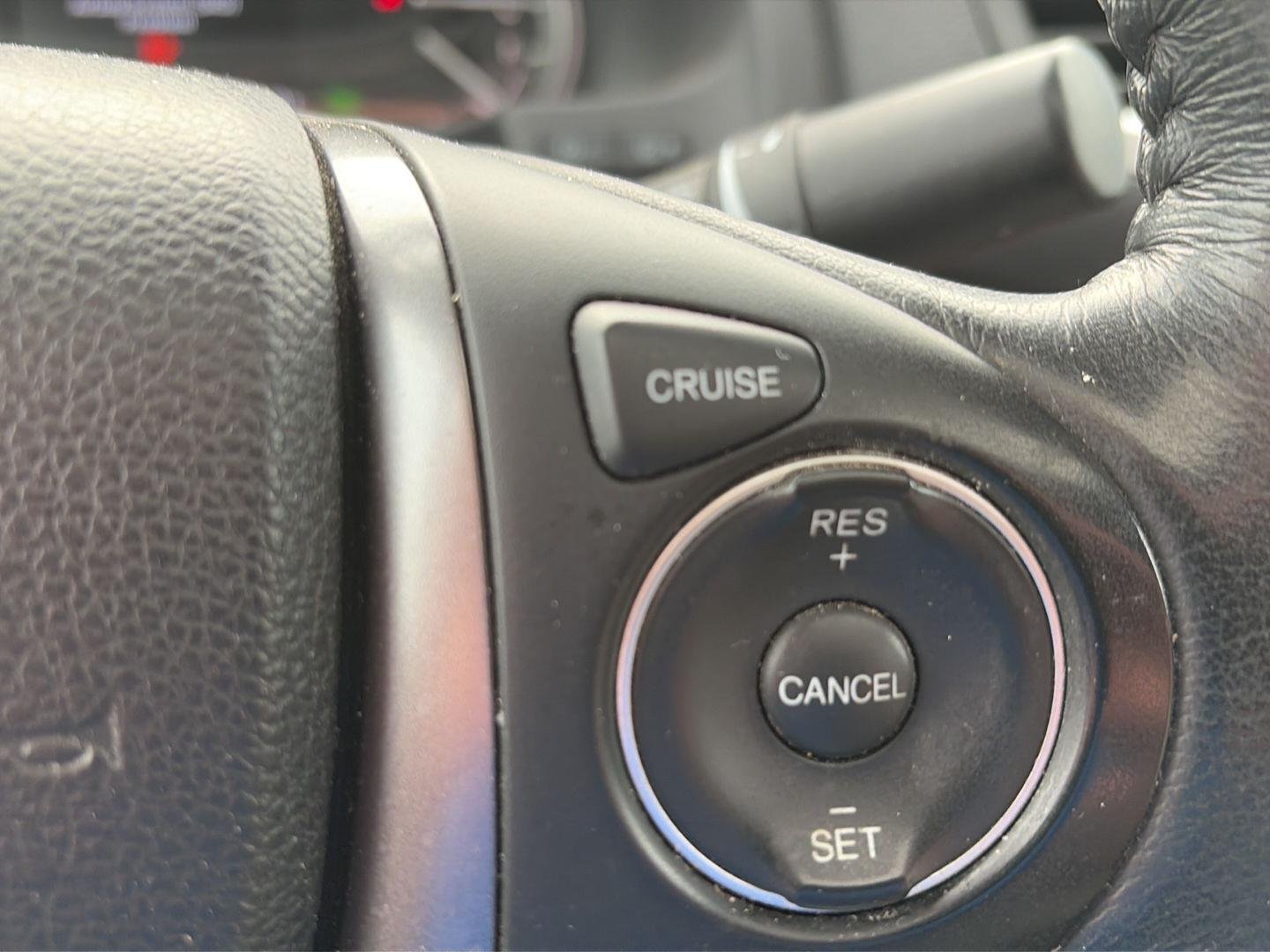 Used 2019 Lunar Silver Metallic Honda RTL image 16