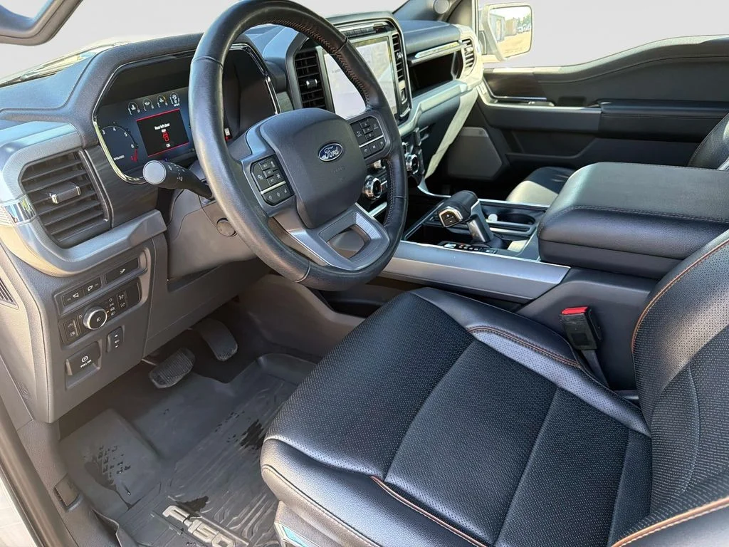 Used 2024 Star White Ford Lariat image 22