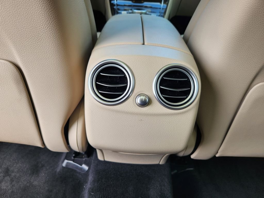 Used 2019 Polar White Mercedes-Benz 300 image 35
