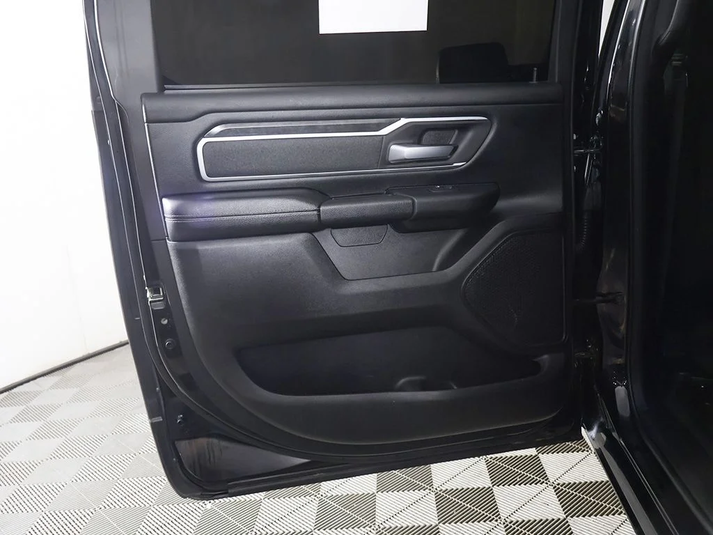 Used 2019 Black Ram Big Horn/Lone Star image 18
