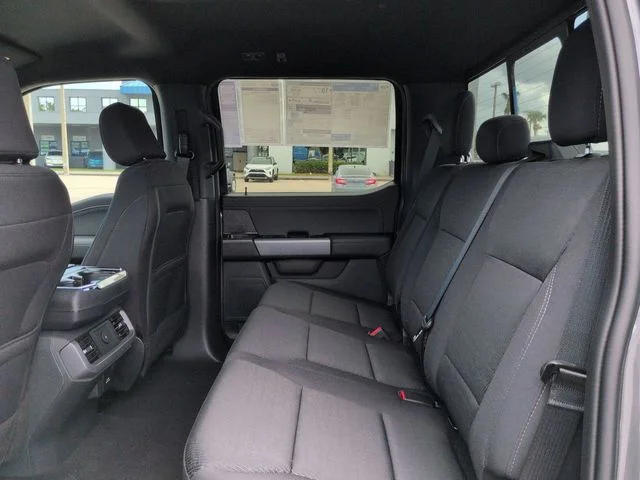New 2026 Carbonized Gray Metallic Ford XLT image 15