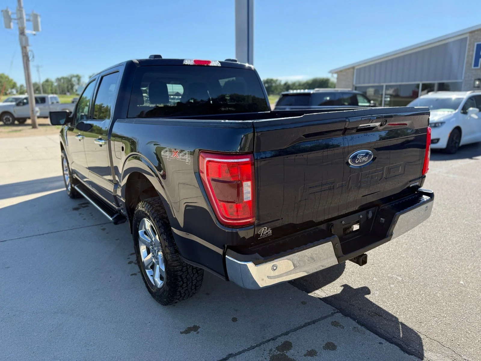 Certified Used 2023 Antimatter Blue Metallic Ford XLT image 4