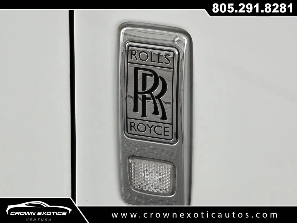 Used 2021  Rolls-Royce Base image 11
