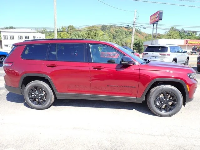 2025 Jeep Grand Cherokee L Altitude - Photo 8