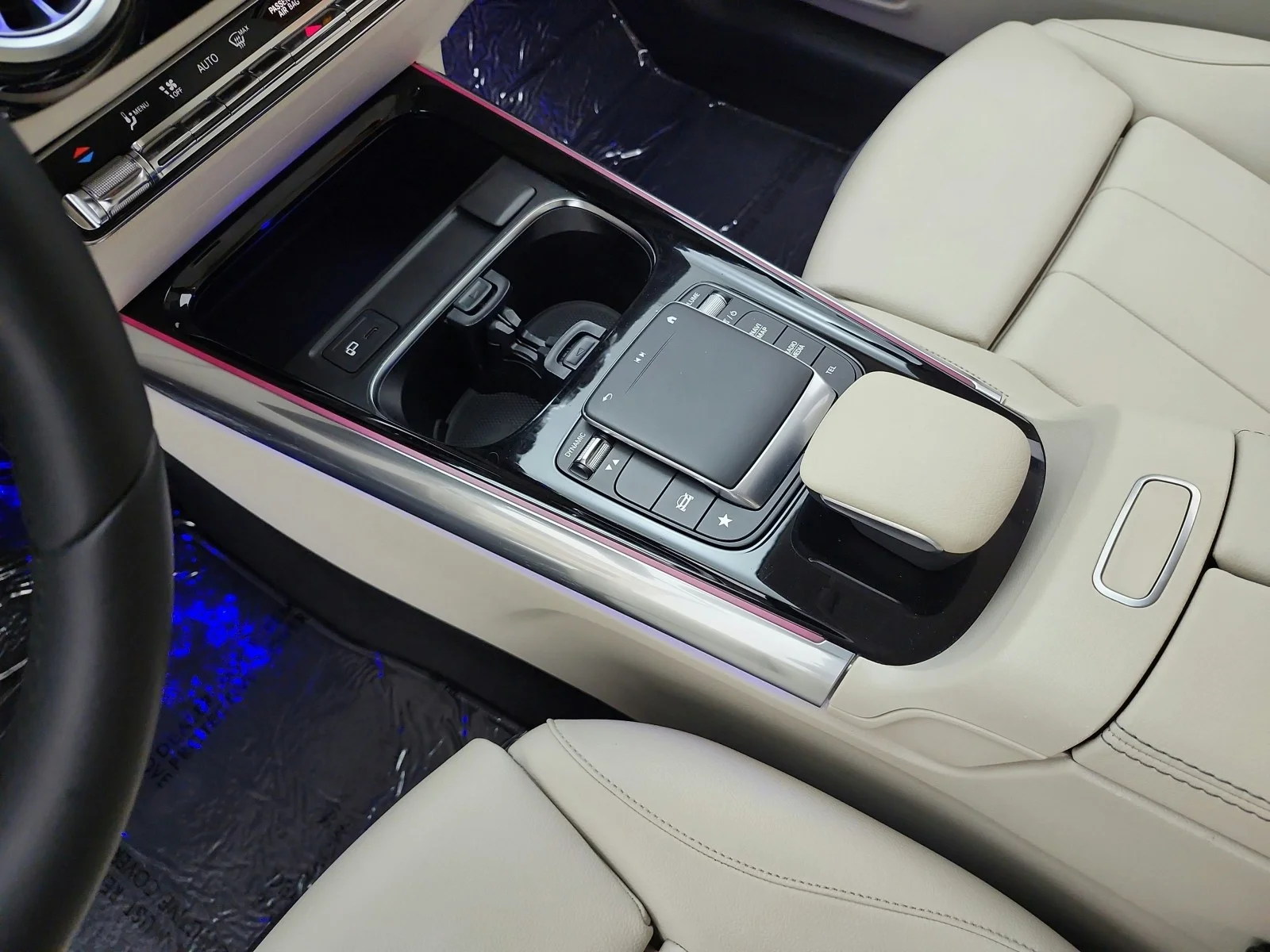 Used 2021 Denim Blue Metallic Mercedes-Benz GLA 250 SUV image 11