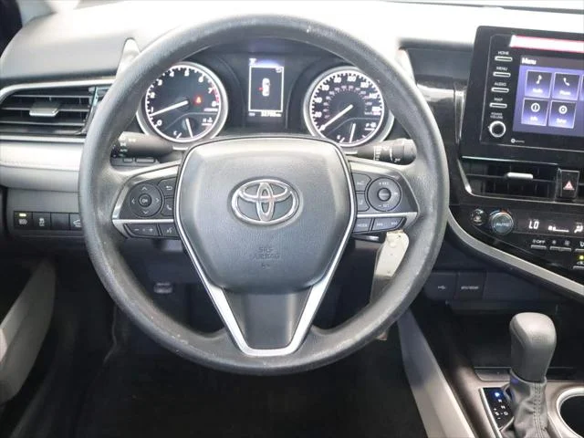 2024 Toyota Camry LE - Photo 9