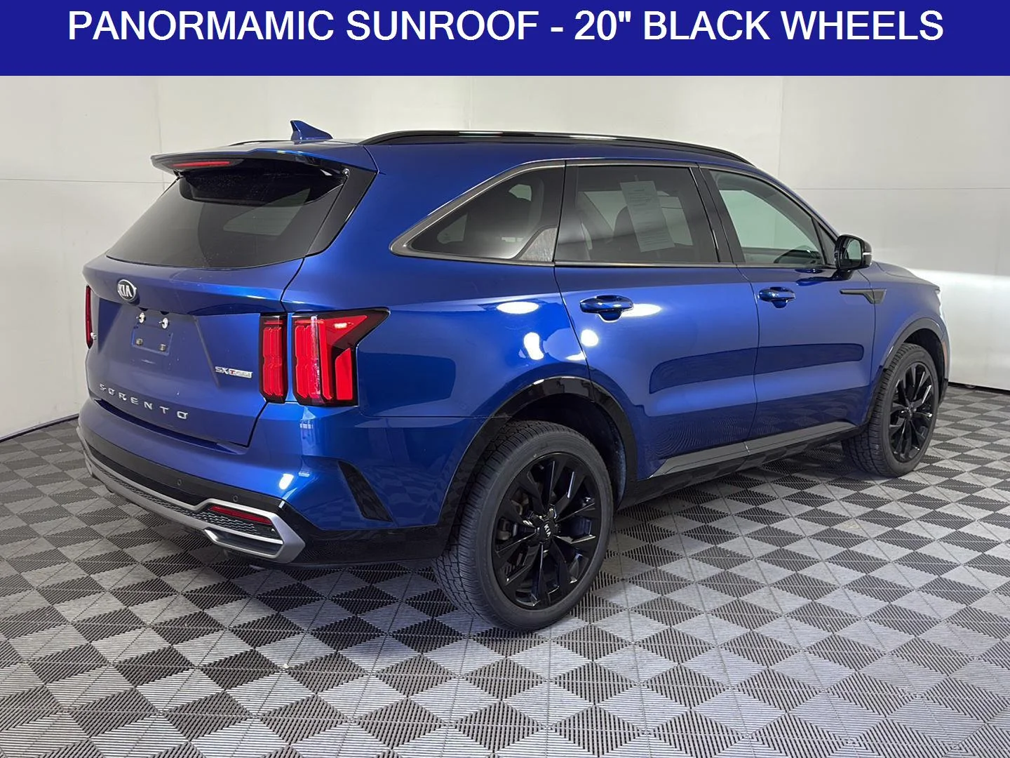 Used 2021 Sapphire Blue Kia SX image 5