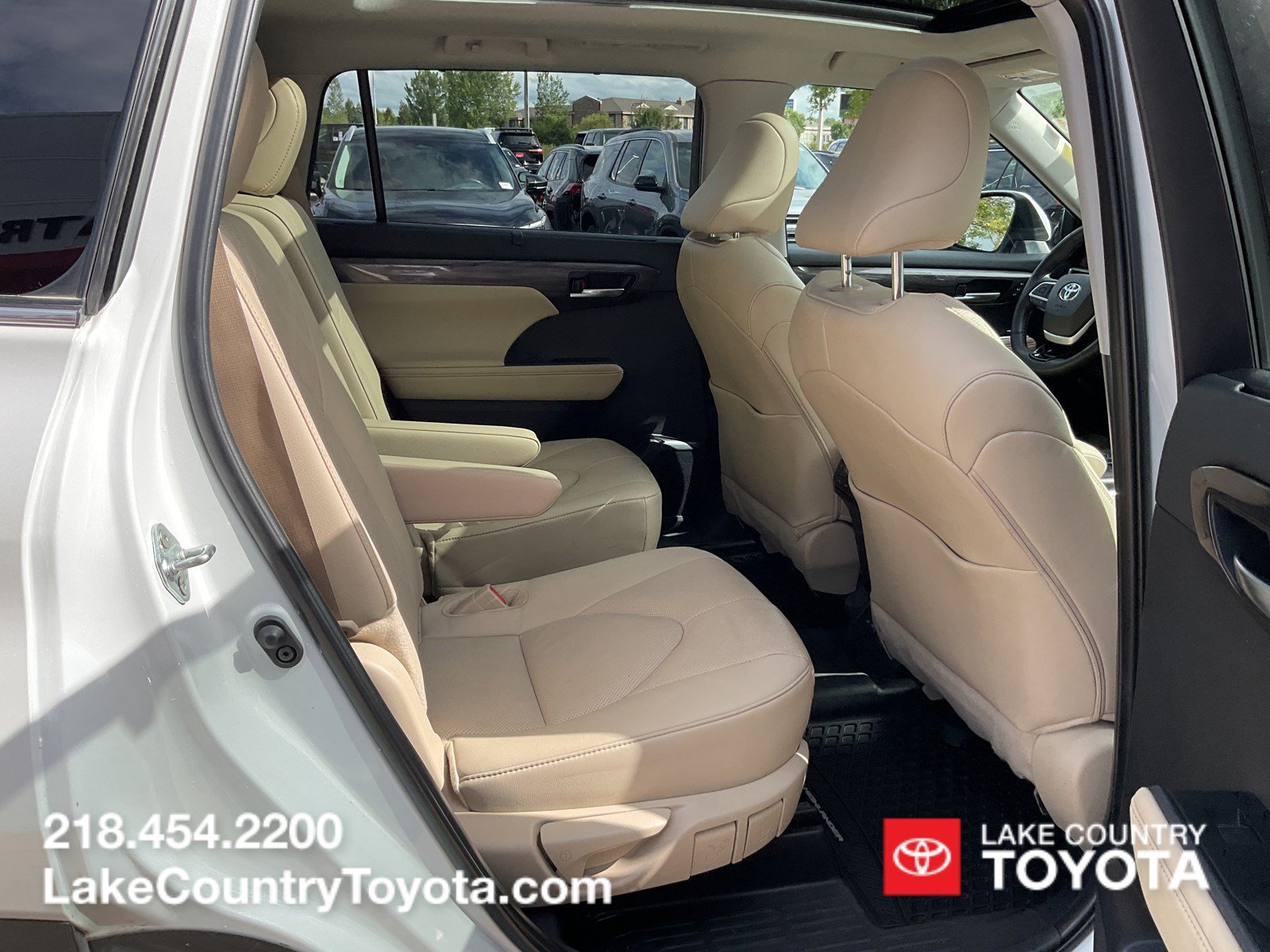 Used 2024  Toyota Platinum image 15