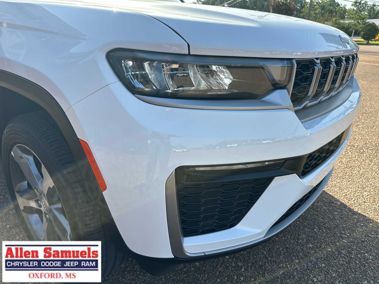 Used 2026 Bright White Clearcoat Jeep Limited image 51