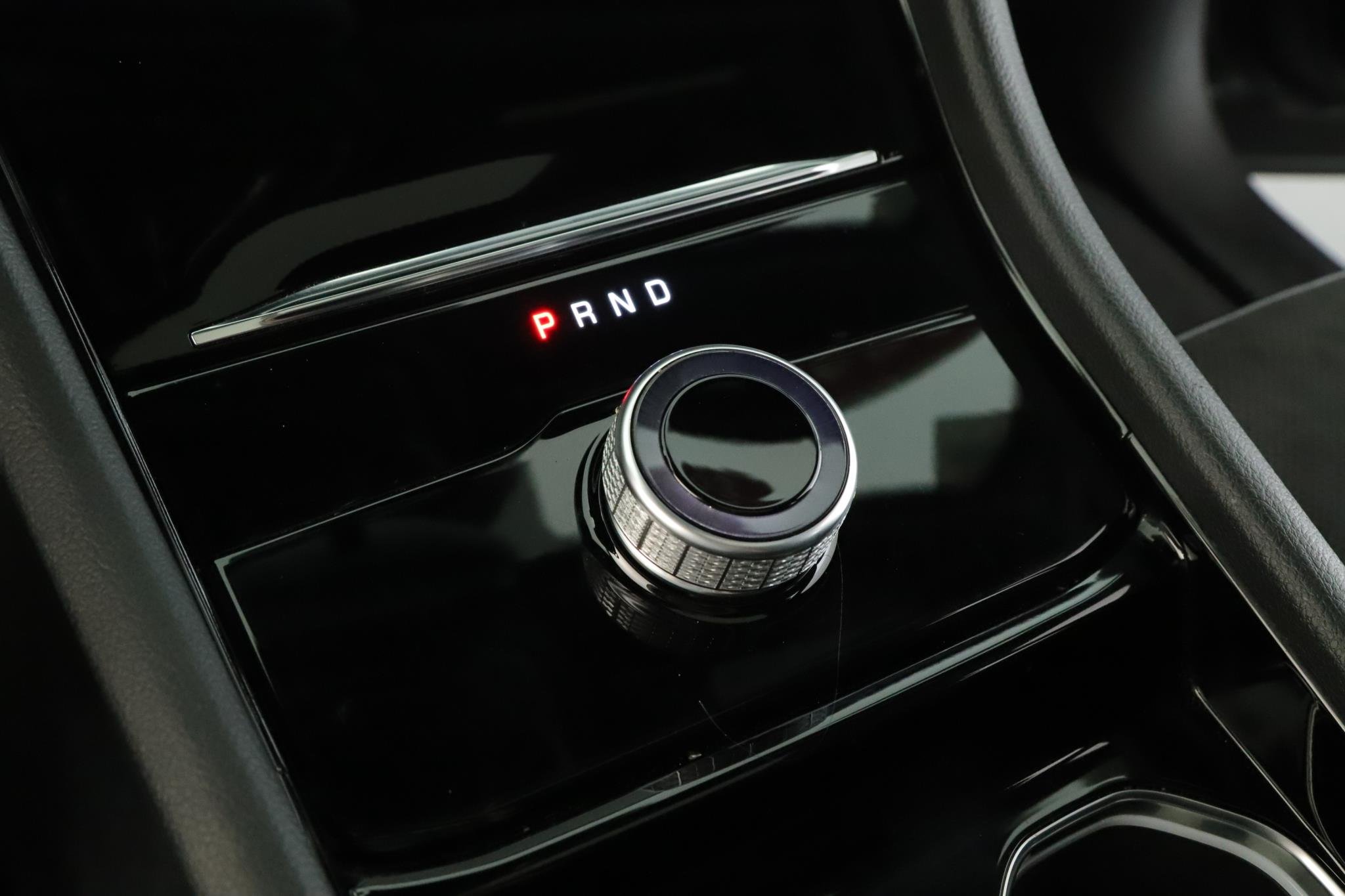 Used 2023 Diamond Black Crystal Pearlcoat Jeep Altitude 4x4 image 17