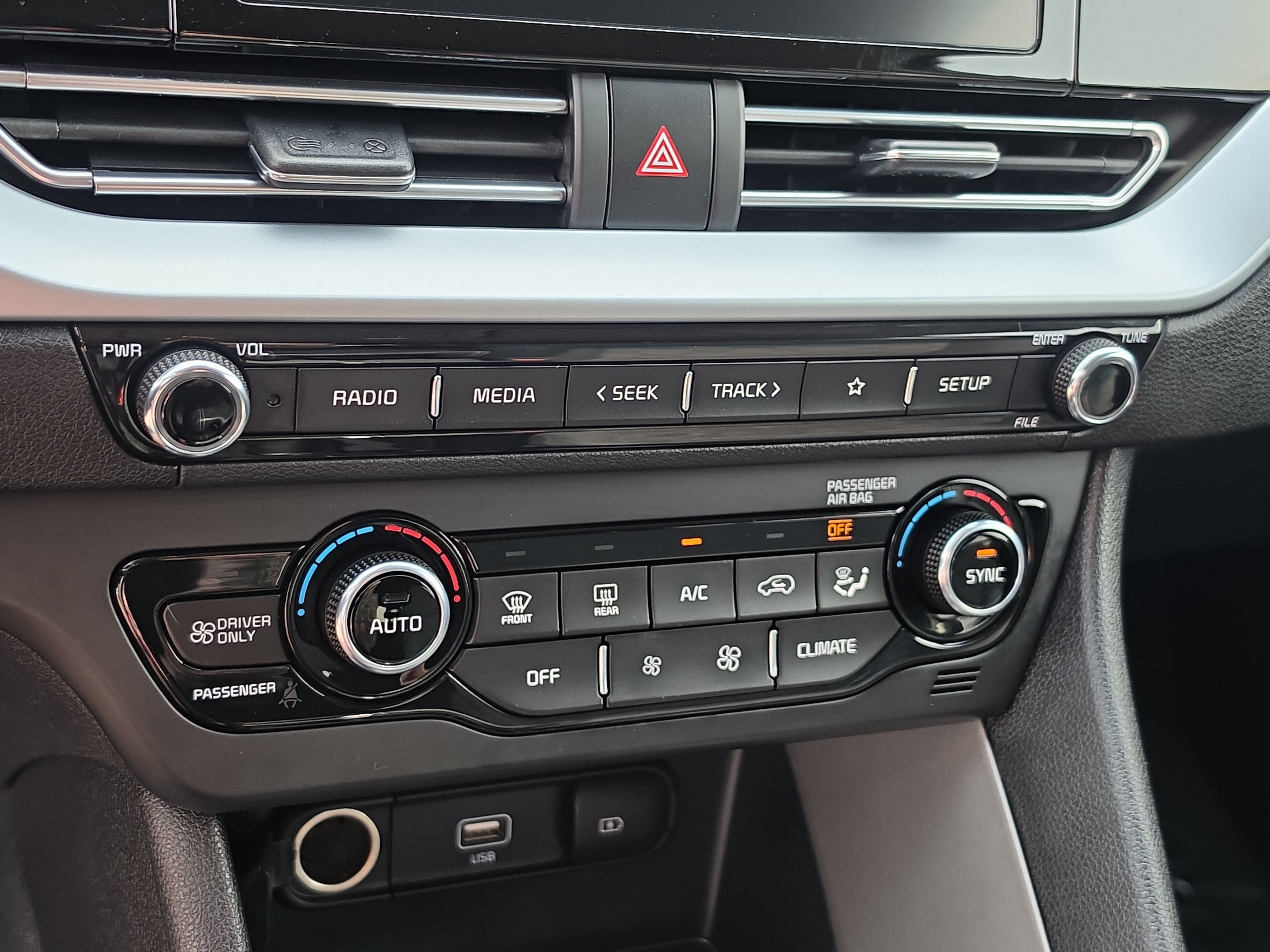 Certified Used 2022 Aurora Black Pearl Kia LX image 23