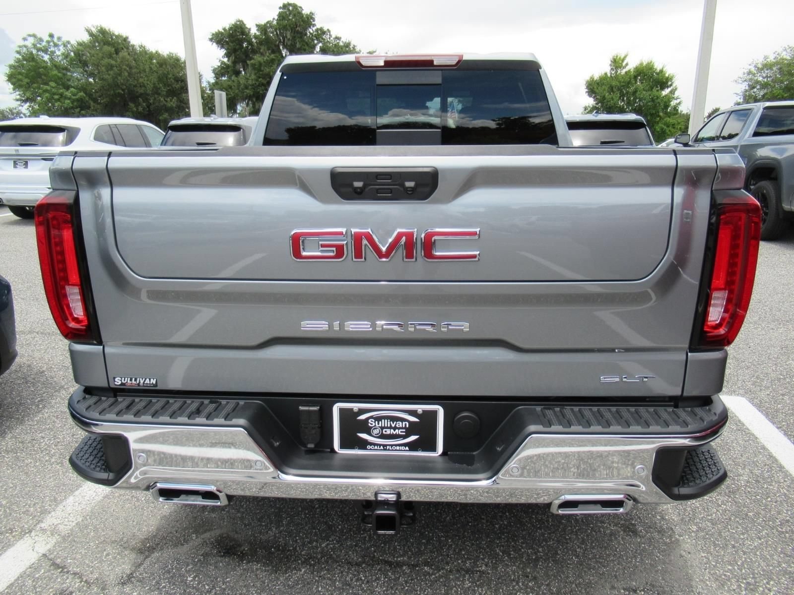 2026 GMC Sierra 1500 SLT - Photo 6