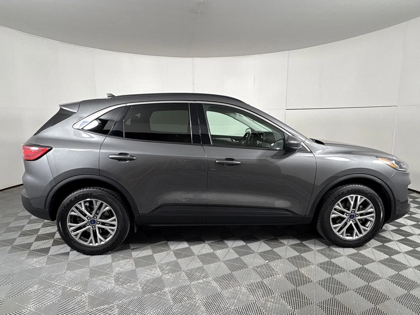Used 2022 Gray Metallic Ford SEL image 23