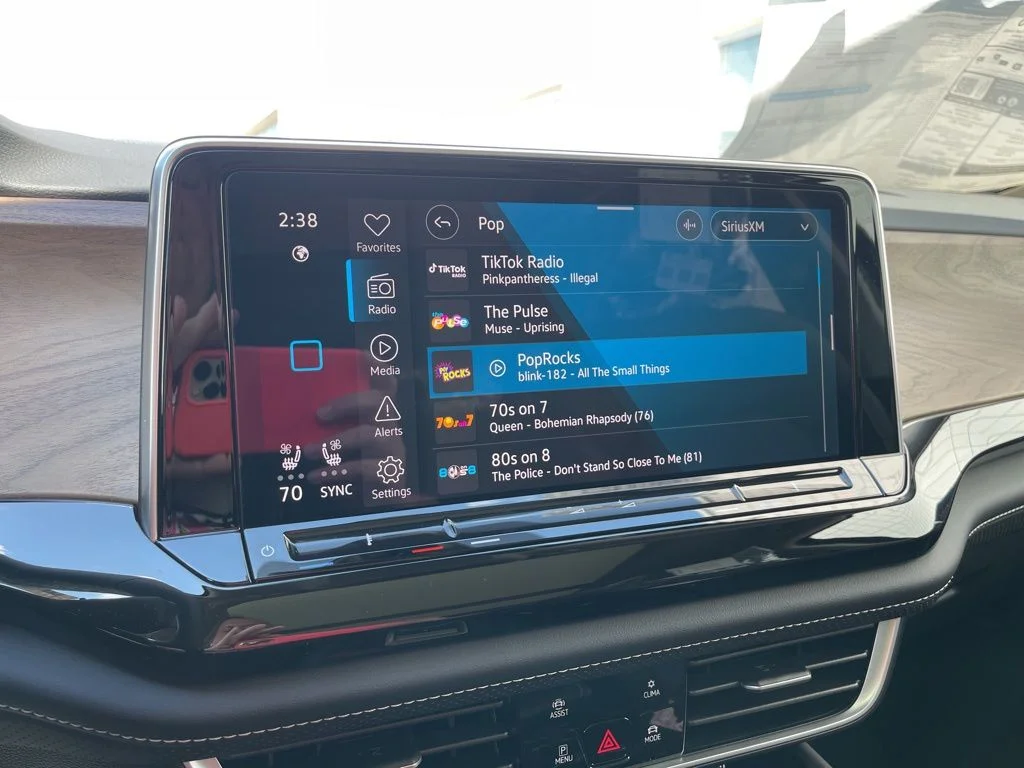 2026 Volkswagen Atlas SE w/Tech - Photo 9