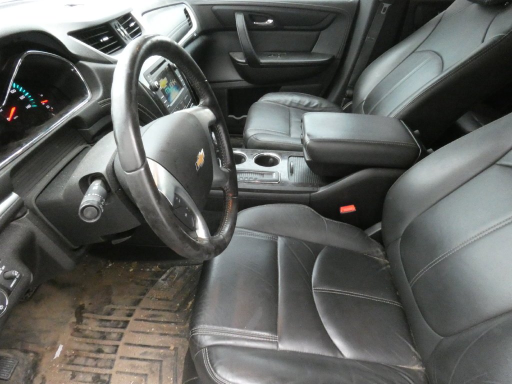 Used 2016 Gray Chevrolet 2LT image 7