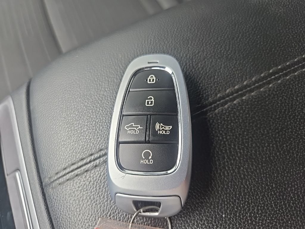 Used 2024 Green Hyundai SEL image 82